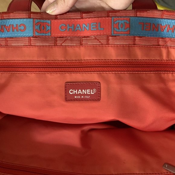 Chanel Red Travel Line Tote Bag - Picture 8 of 10